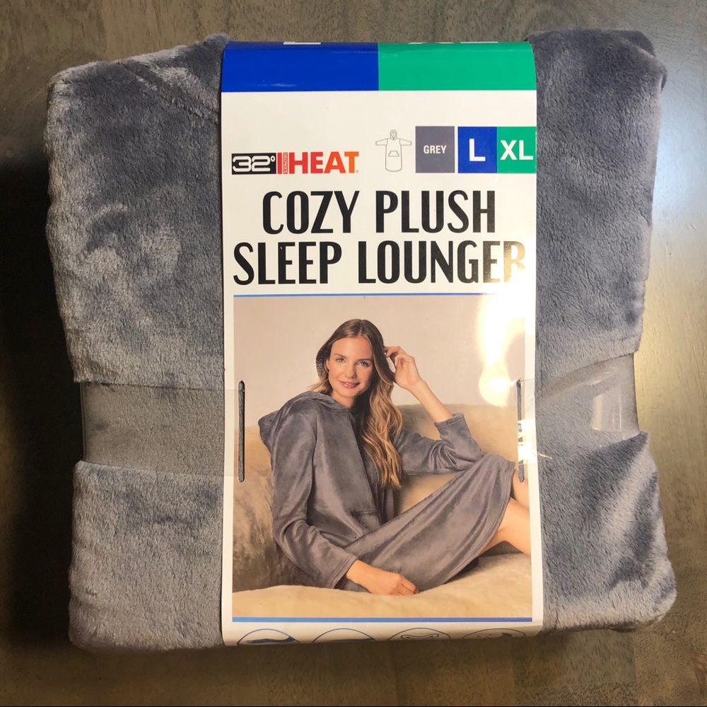 NWT Womens L/XL Cozy Plush Sleep Lounger